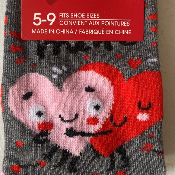 NEW Ladies Crew Socks - LOVE pattern with 2 Hearts Hugging - fits 5-9 Shoe size - Picture 3 of 4